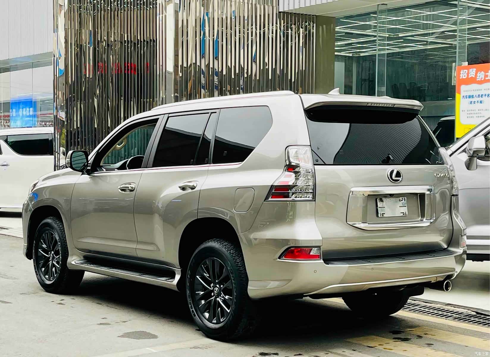 Lexus GX, 2023 все фото