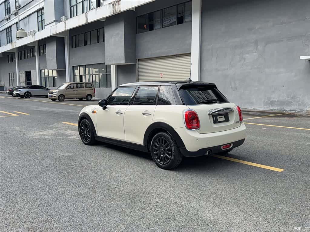 Mini Cooper, 2015 6