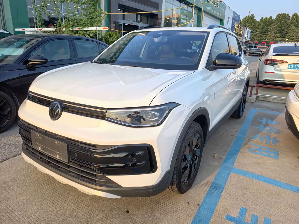 Volkswagen Tharu