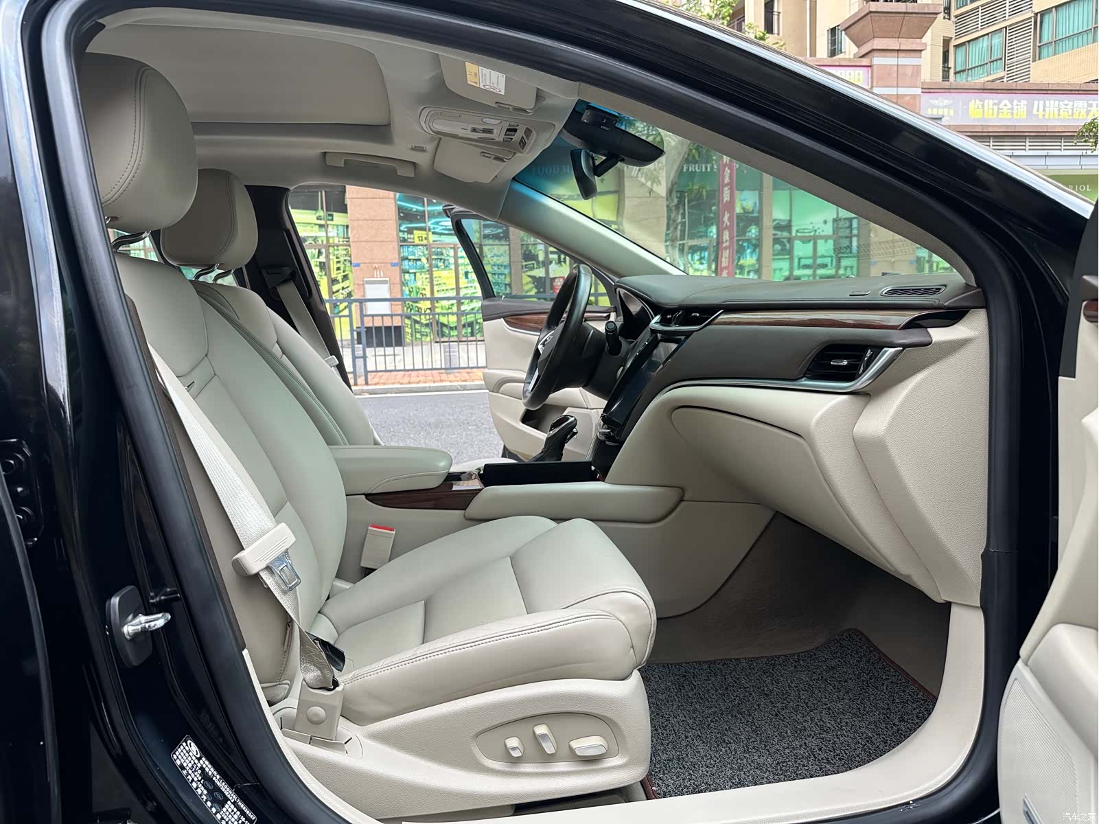 Cadillac XTS, 2017 10