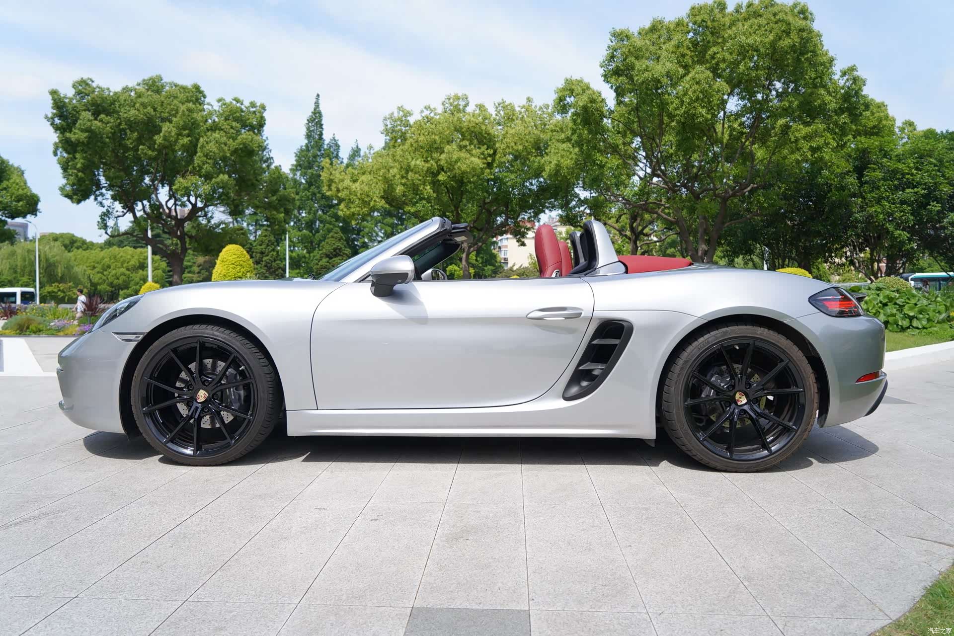 Porsche Boxster, 2023 3
