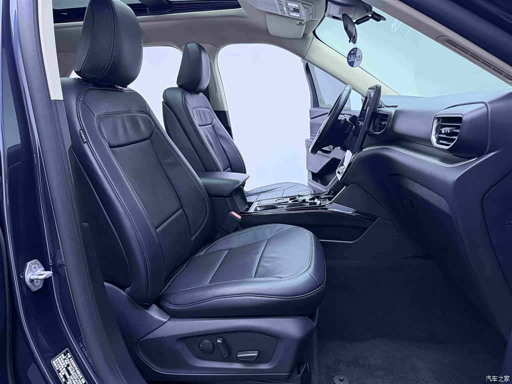 Ford Explorer, 2020 8