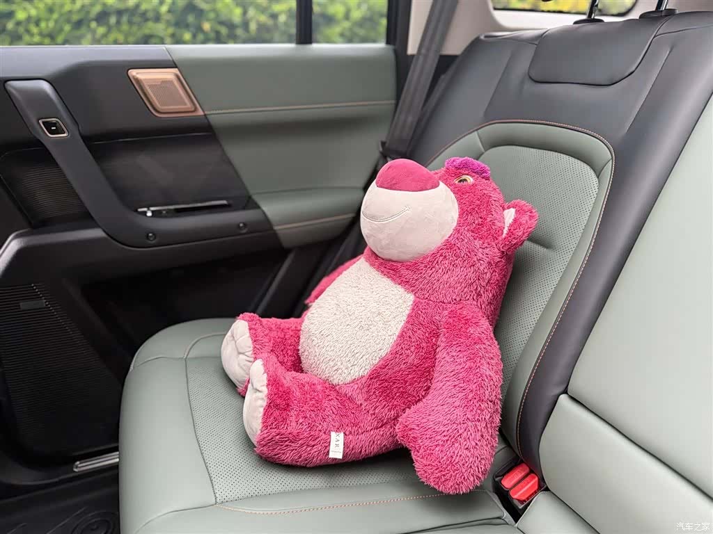 Chery iCAR, 2025 11
