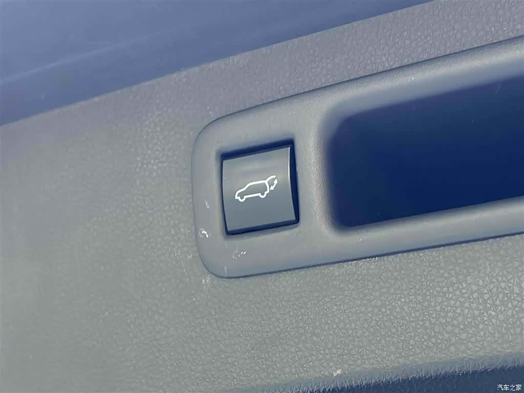 Toyota Crown, 2023 22