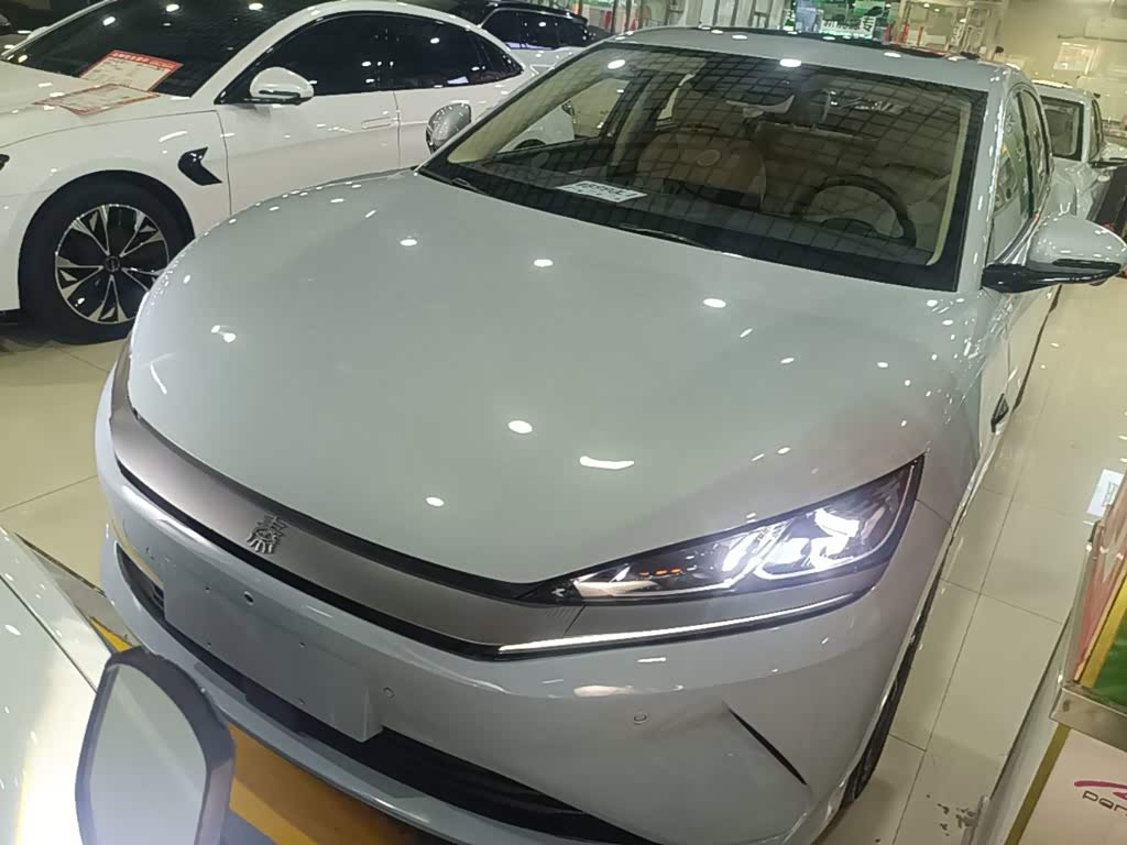 BYD Qin L