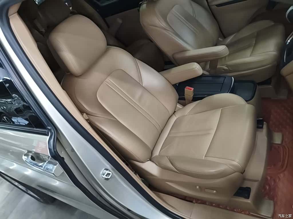 Buick GL8, 2019 25