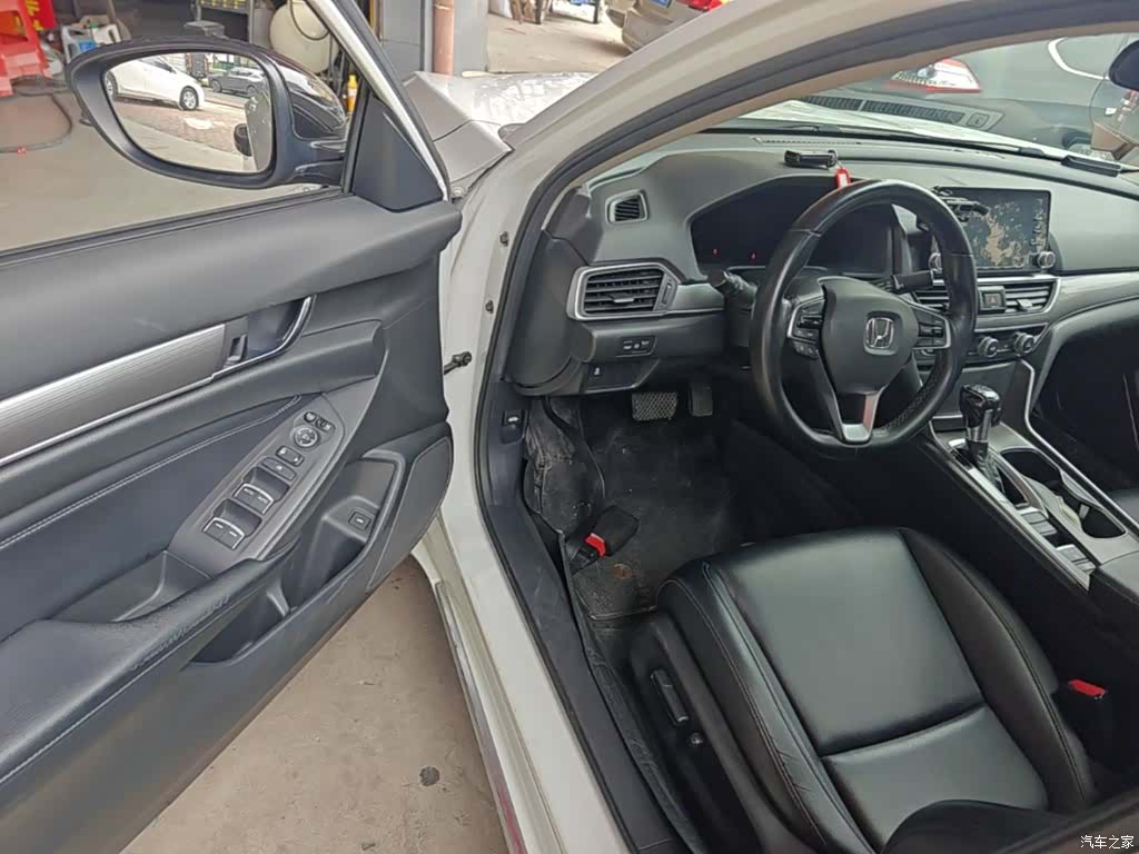 Honda Accord, 2018 16