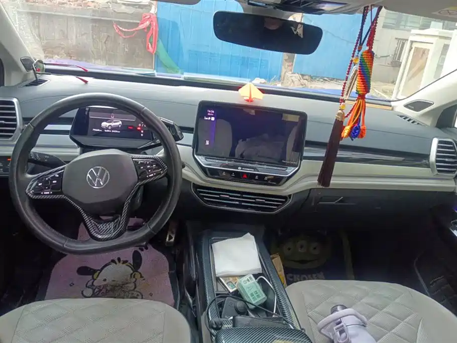 Volkswagen ID.6 CROZZ