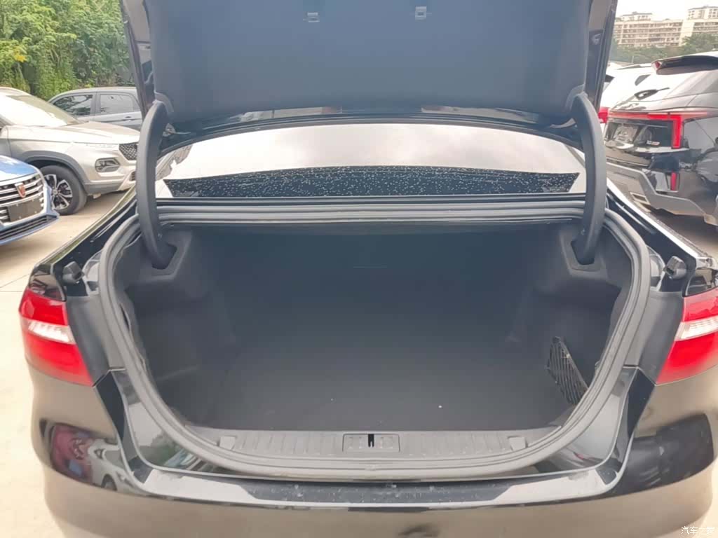 Ford Taurus, 2016 19