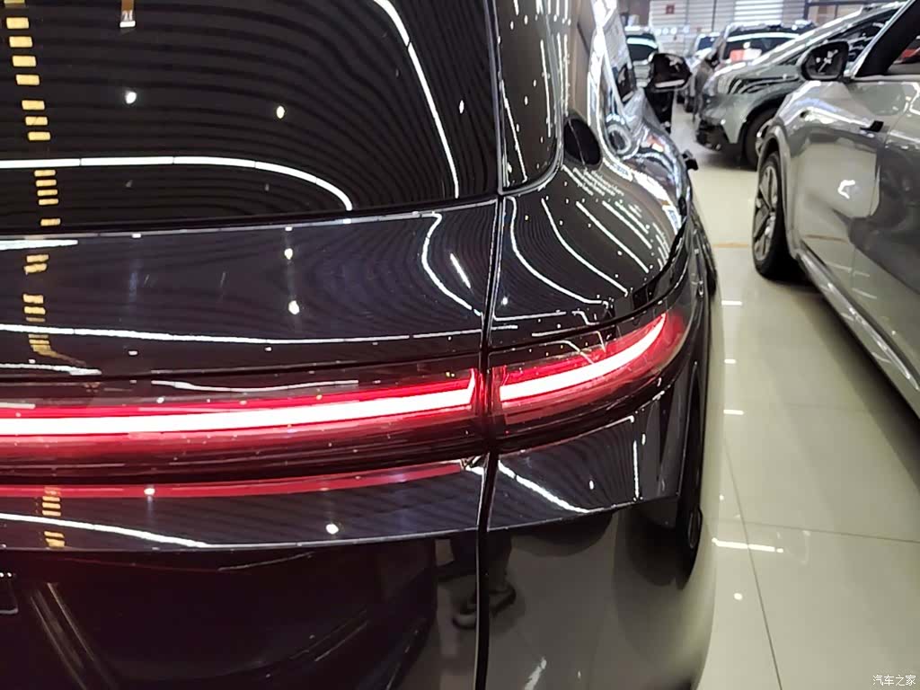 Li Auto L9, 2023 8