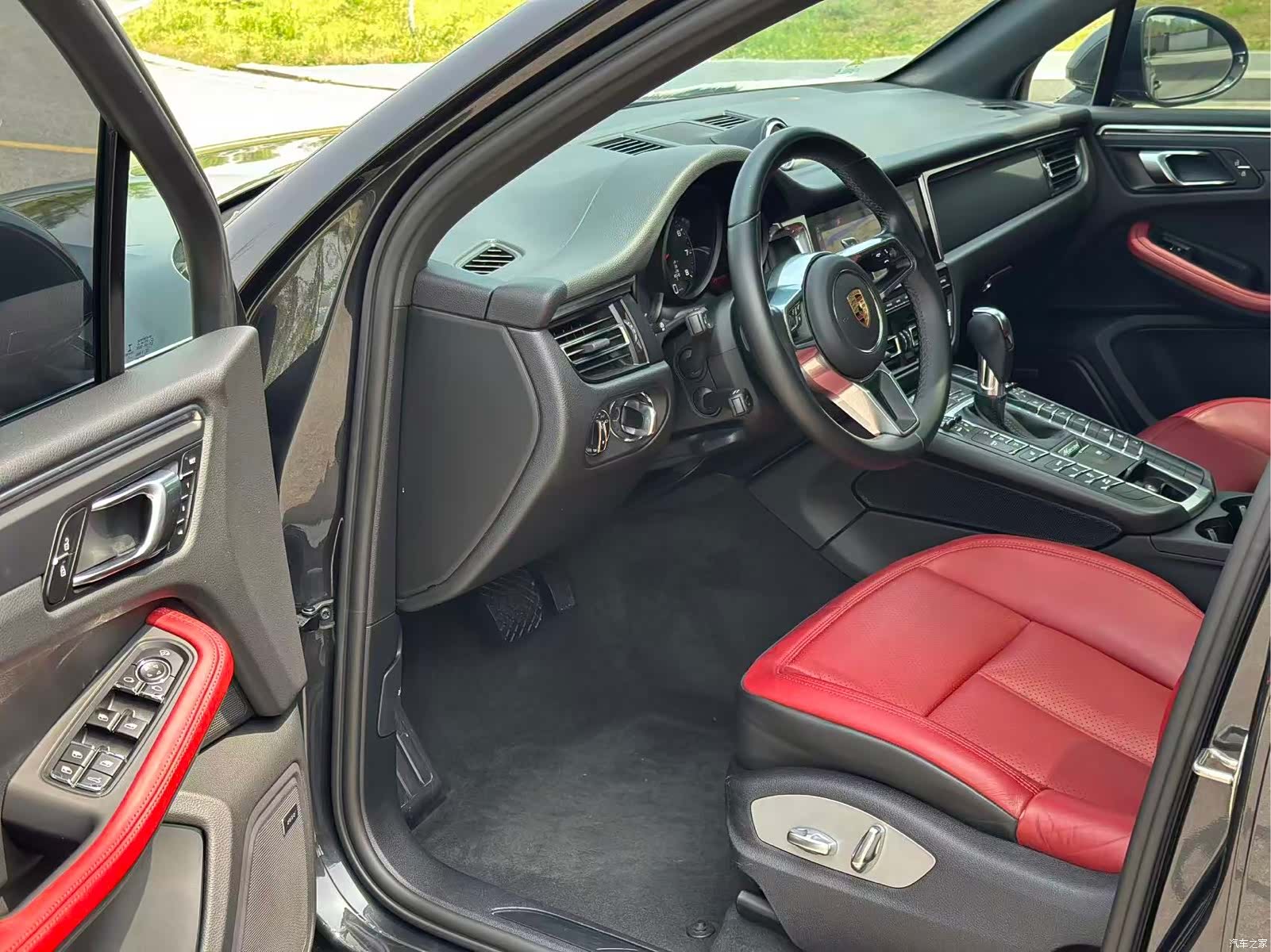 Porsche Macan, 2021 12