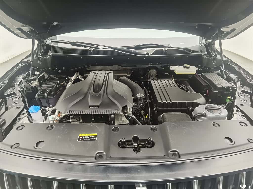 Hongqi HS7, 2025 6