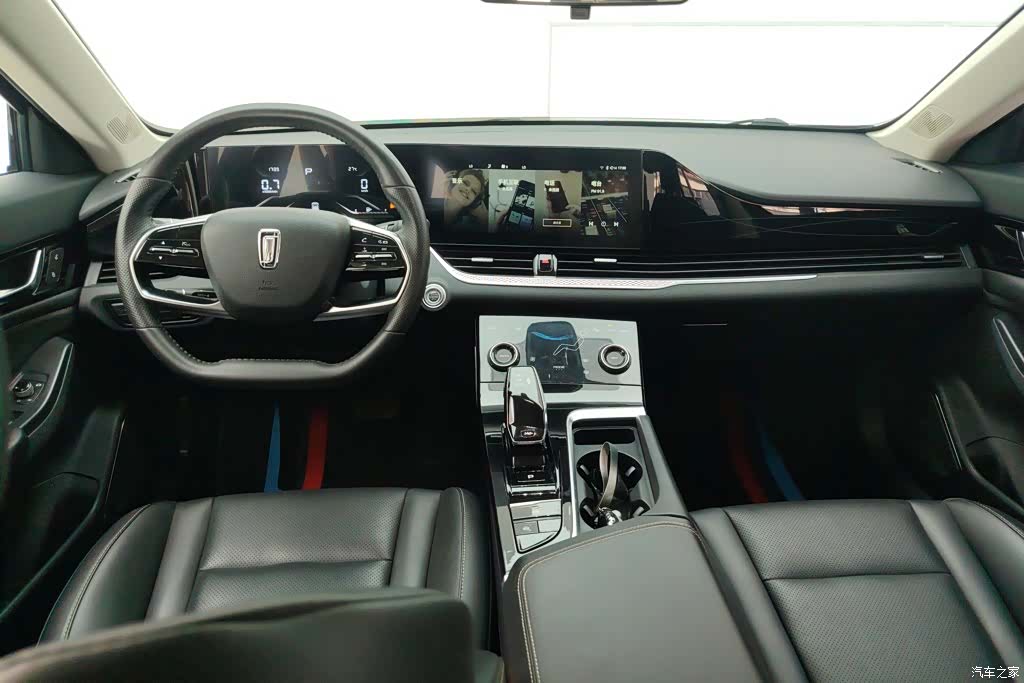 Bestune B70, 2024 12