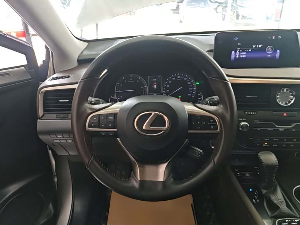 Lexus RX, 2019 11