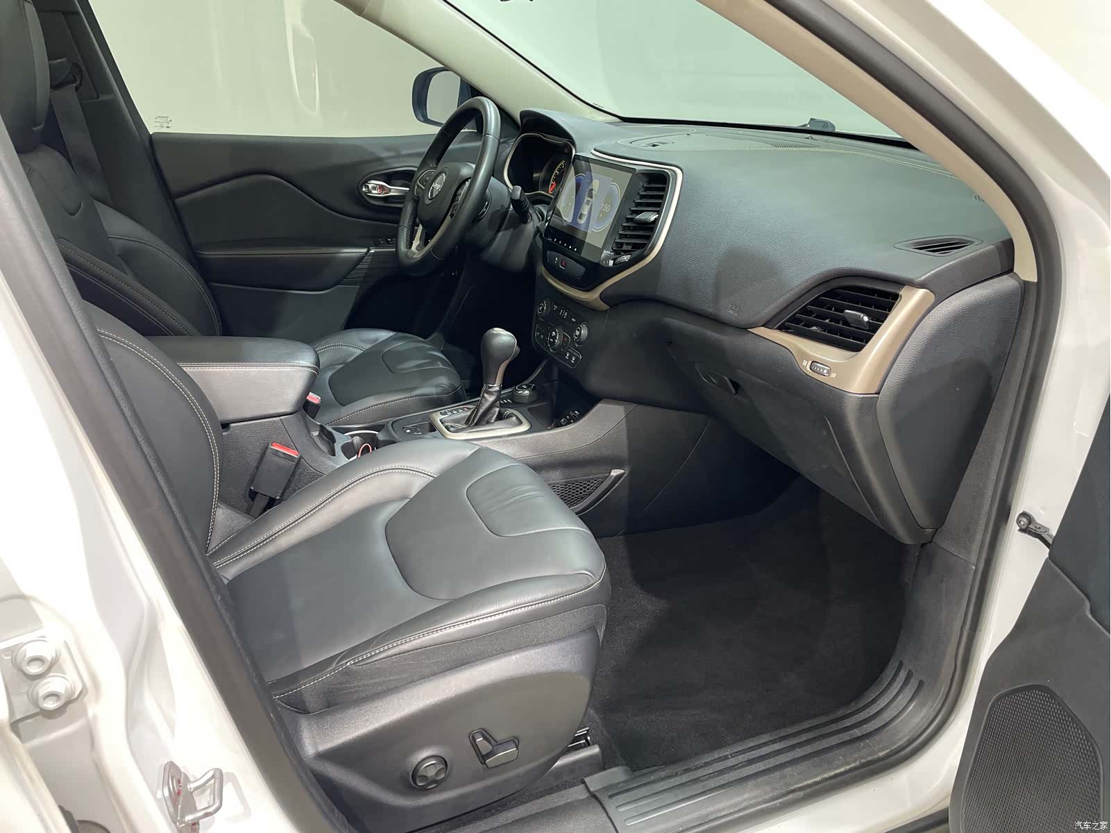 Jeep Cherokee, 2017 21