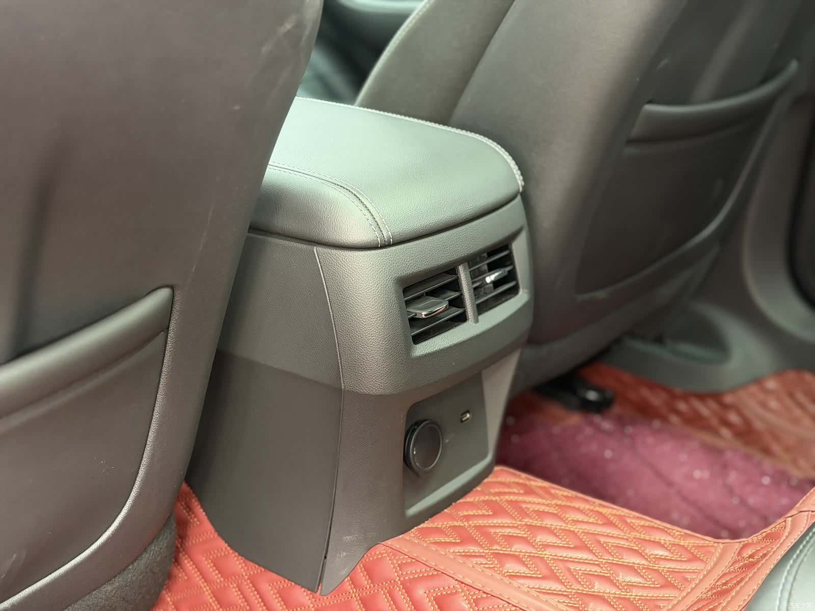 Cadillac CT5, 2023 11