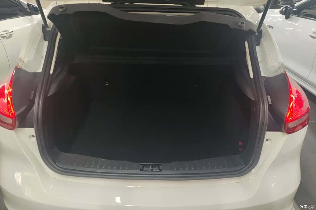 Ford Focus, 2018 4