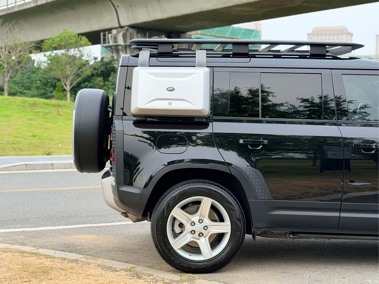 Land Rover Defender, 2020 11