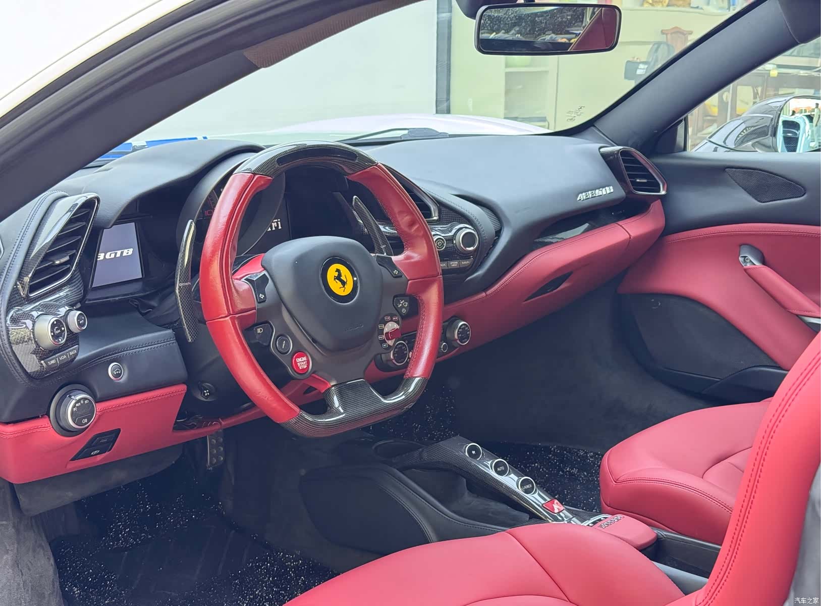Ferrari 488, 2016 4