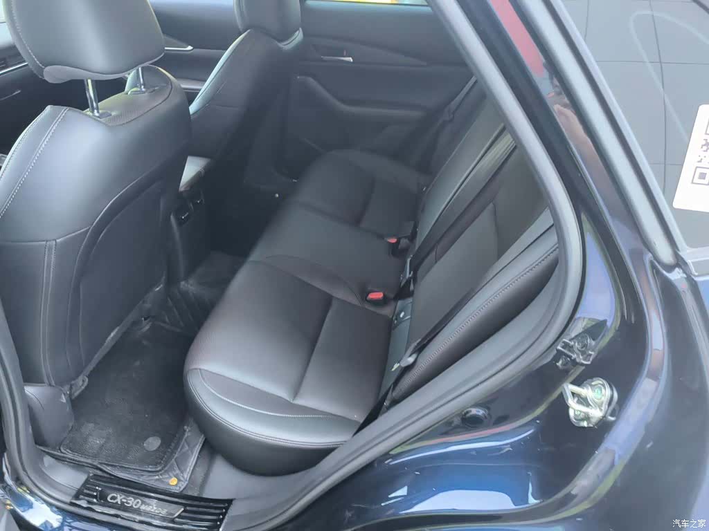 Mazda CX-30, 2025 15