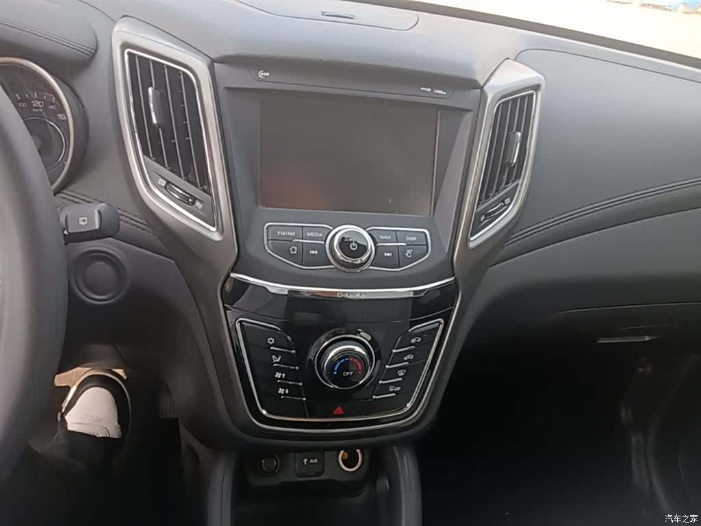 Changan CS35, 2018 13