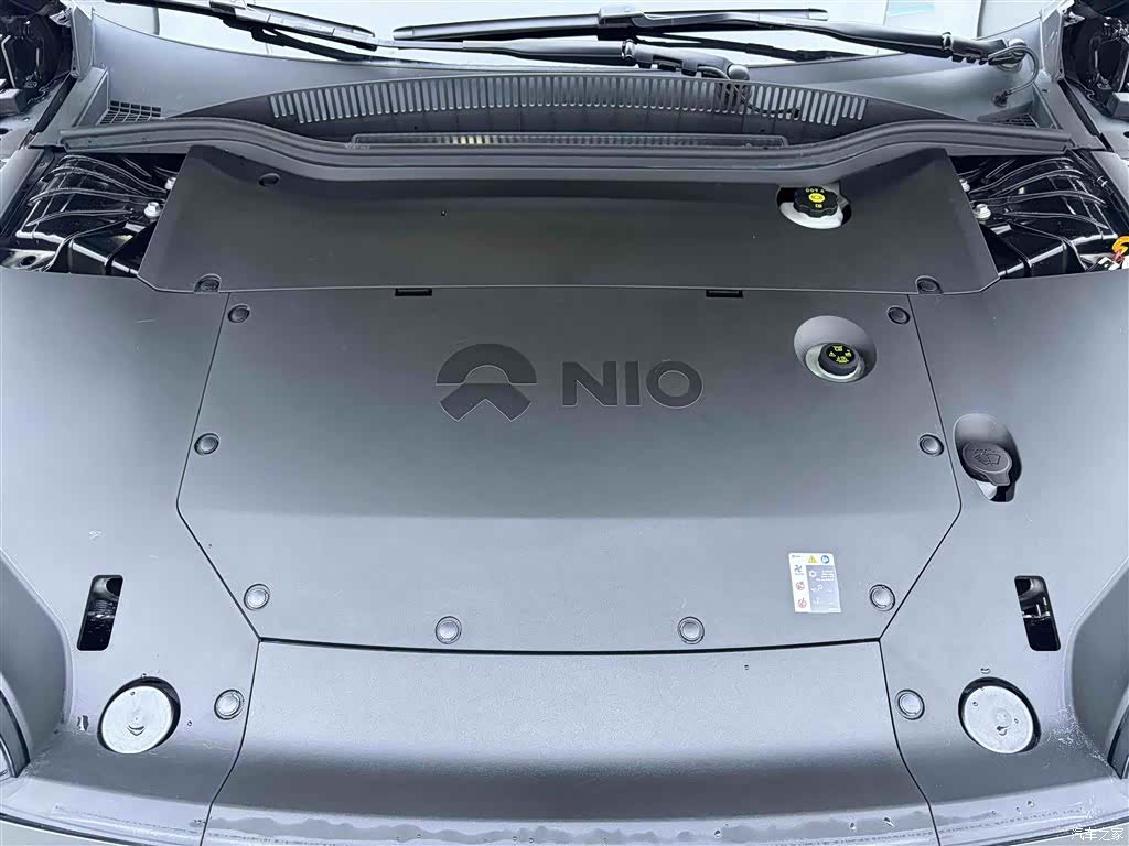 NIO ET5, 2025 10
