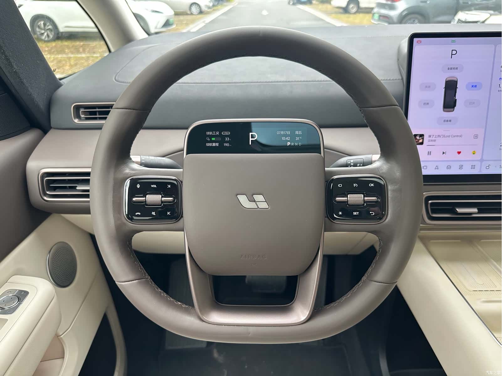 Li Auto MEGA, 2024 7