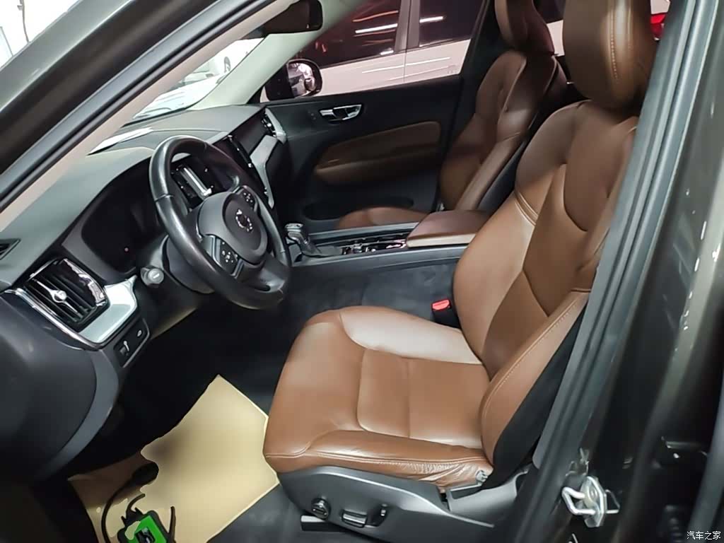 Volvo XC60, 2019 15