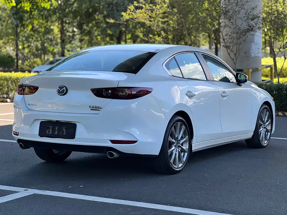 Mazda 3 Angkesaila