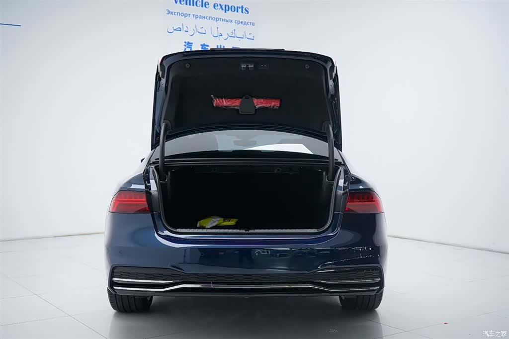 Audi A7L, 2023 33