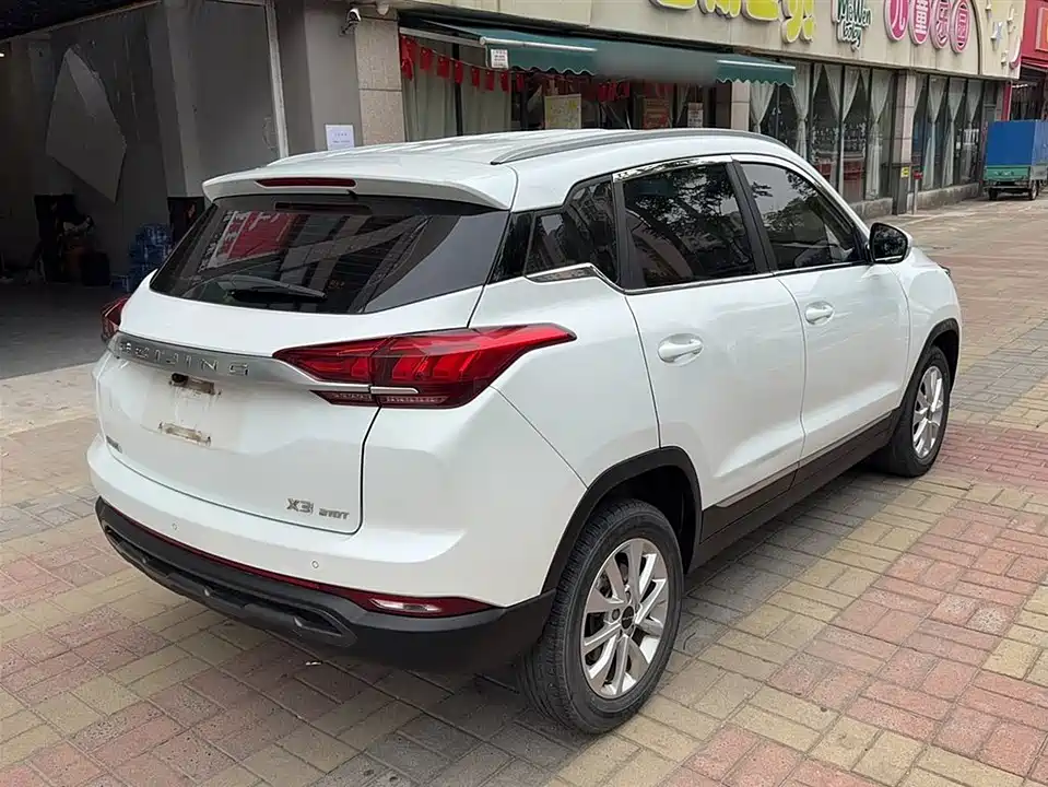BAIC Beijing X3