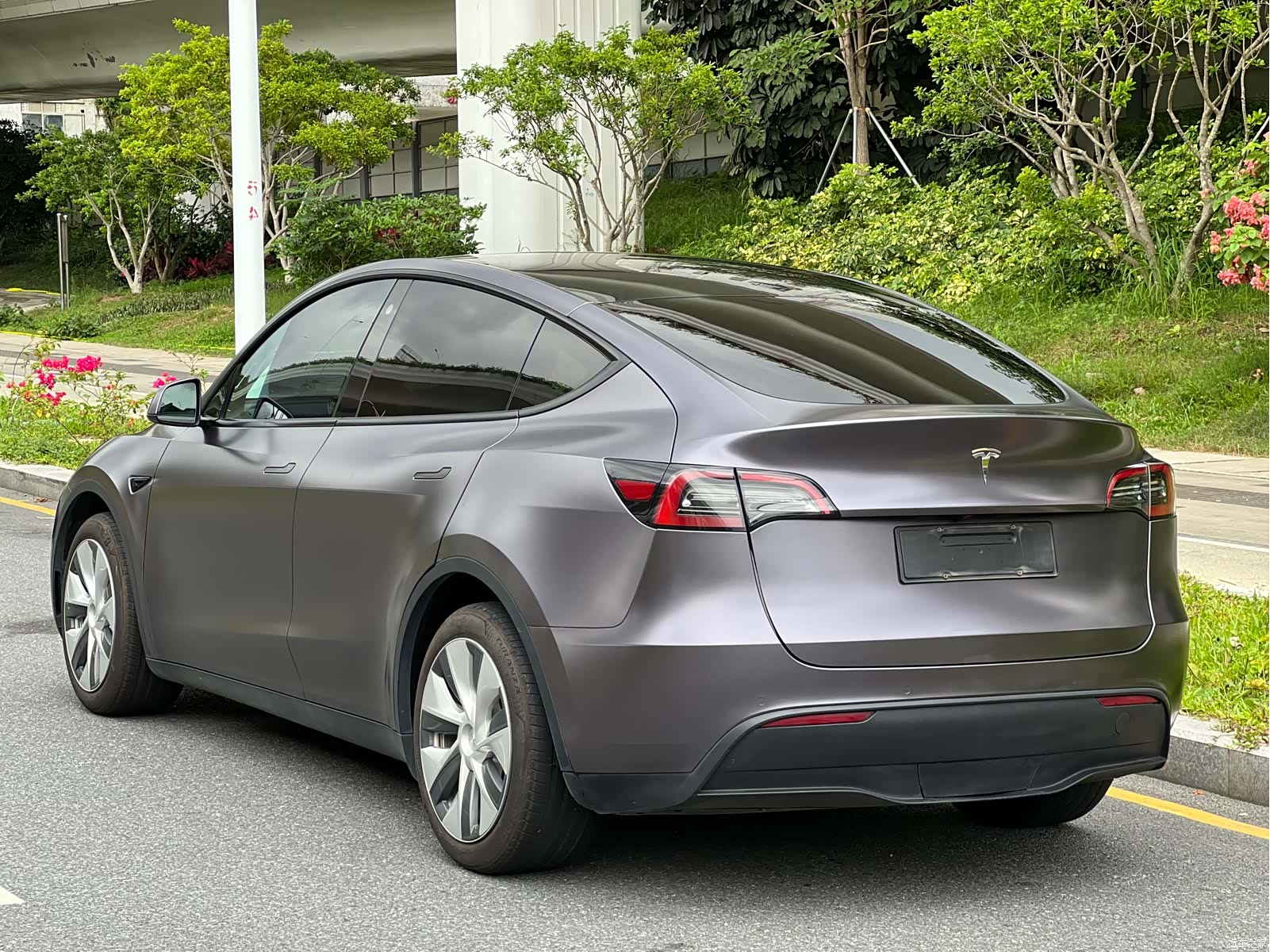 Tesla Model Y, 2022 все фото
