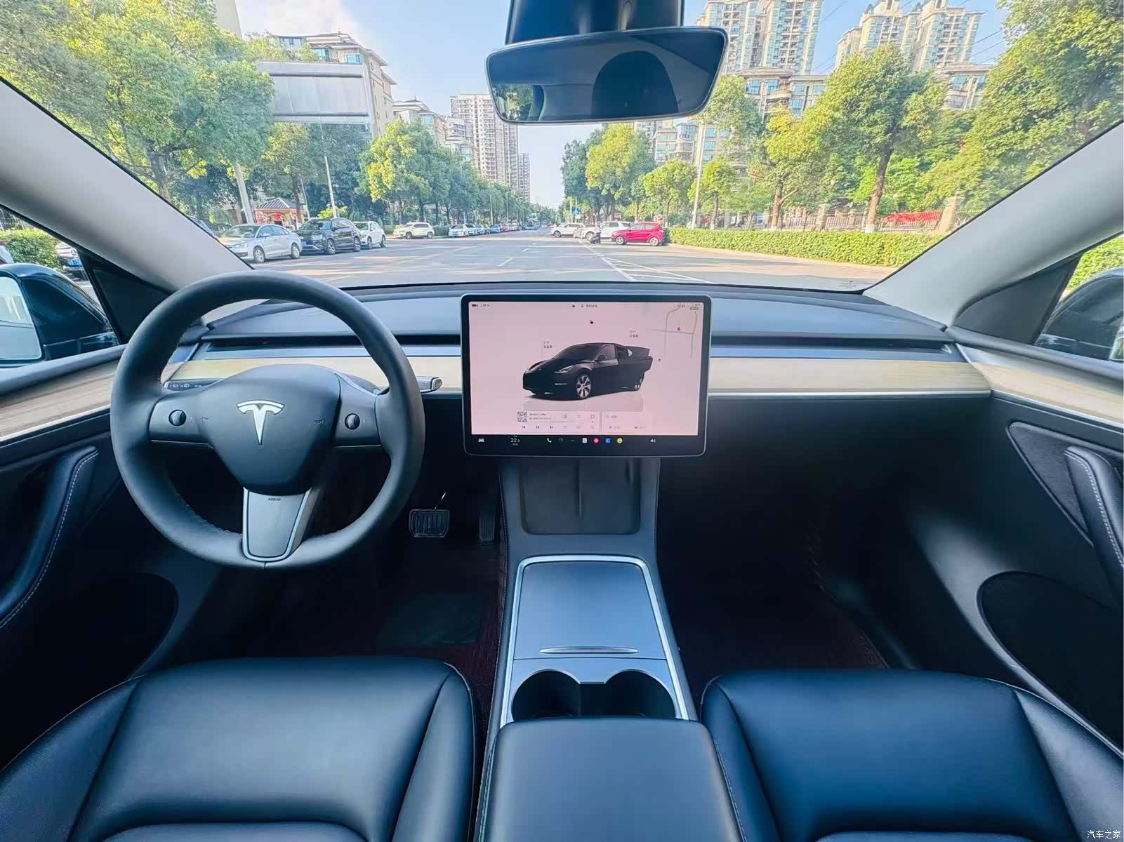 Tesla Model Y, 2023 9