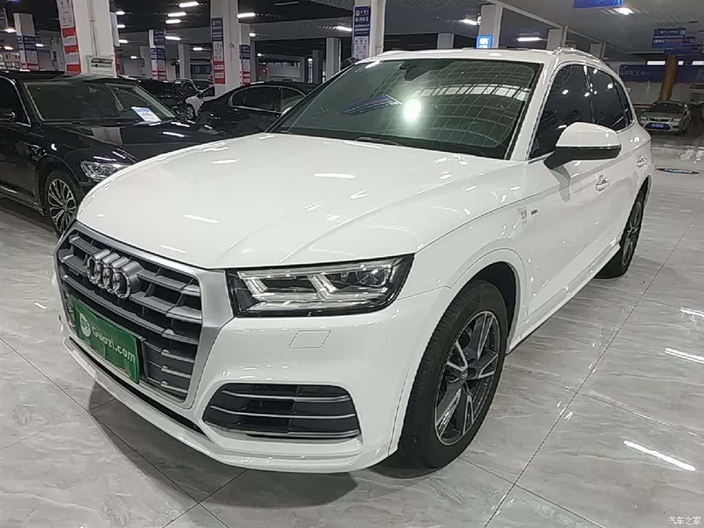 Audi Q5L, 2019 1