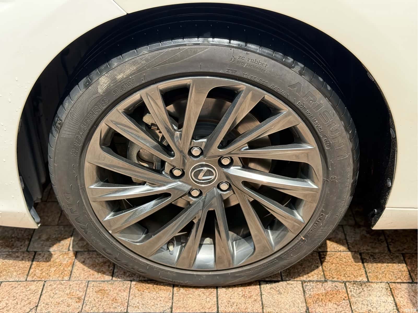 Lexus ES, 2024 16