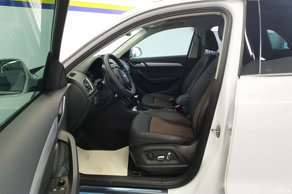 Audi Q3, 2018 9