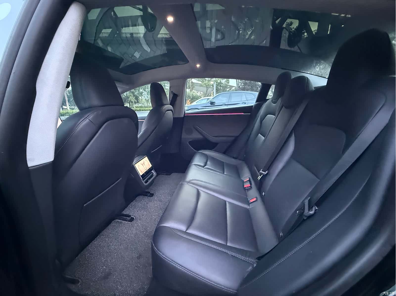 Tesla Model 3, 2023 11