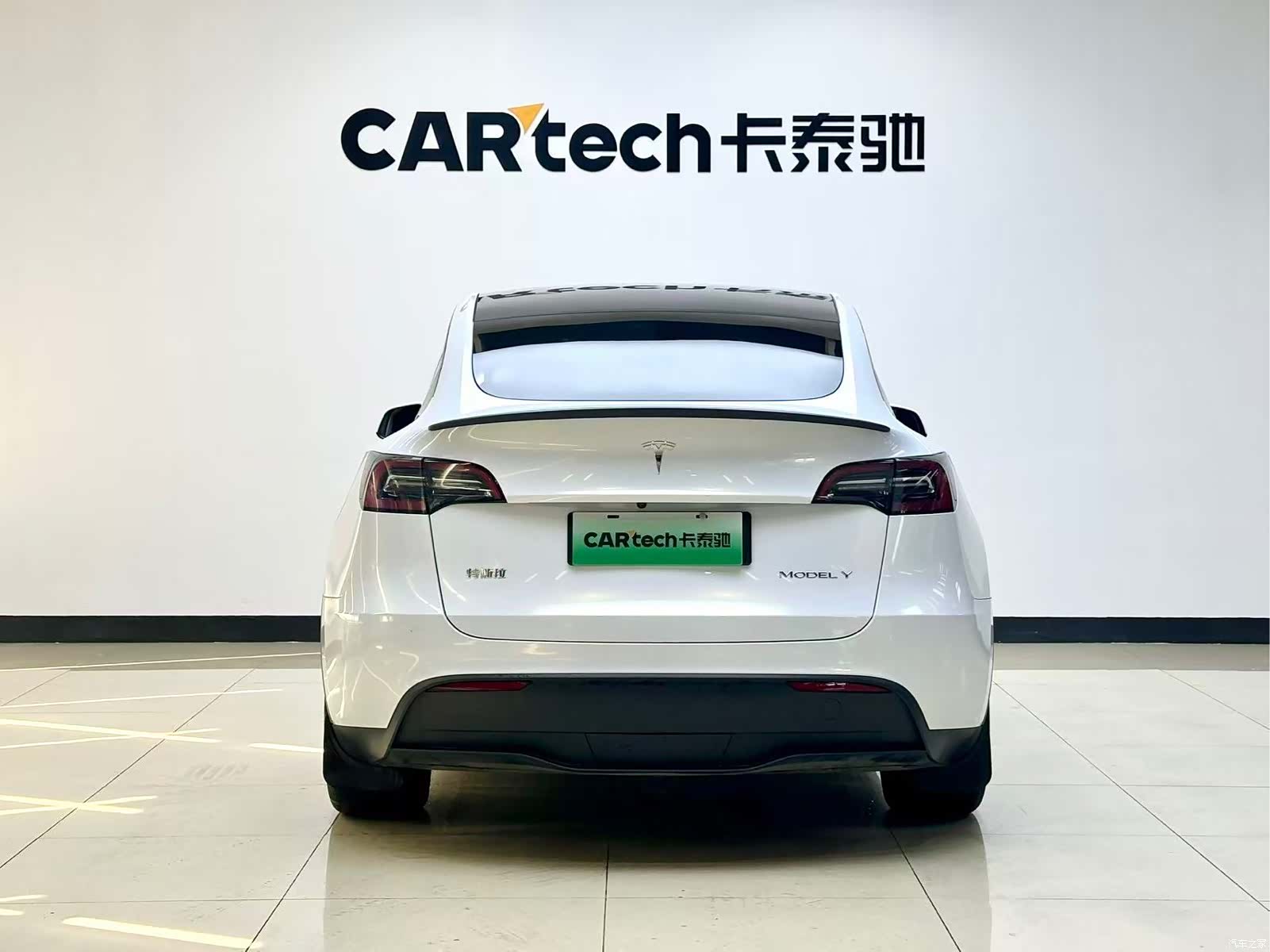 Tesla Model Y, 2023 все фото