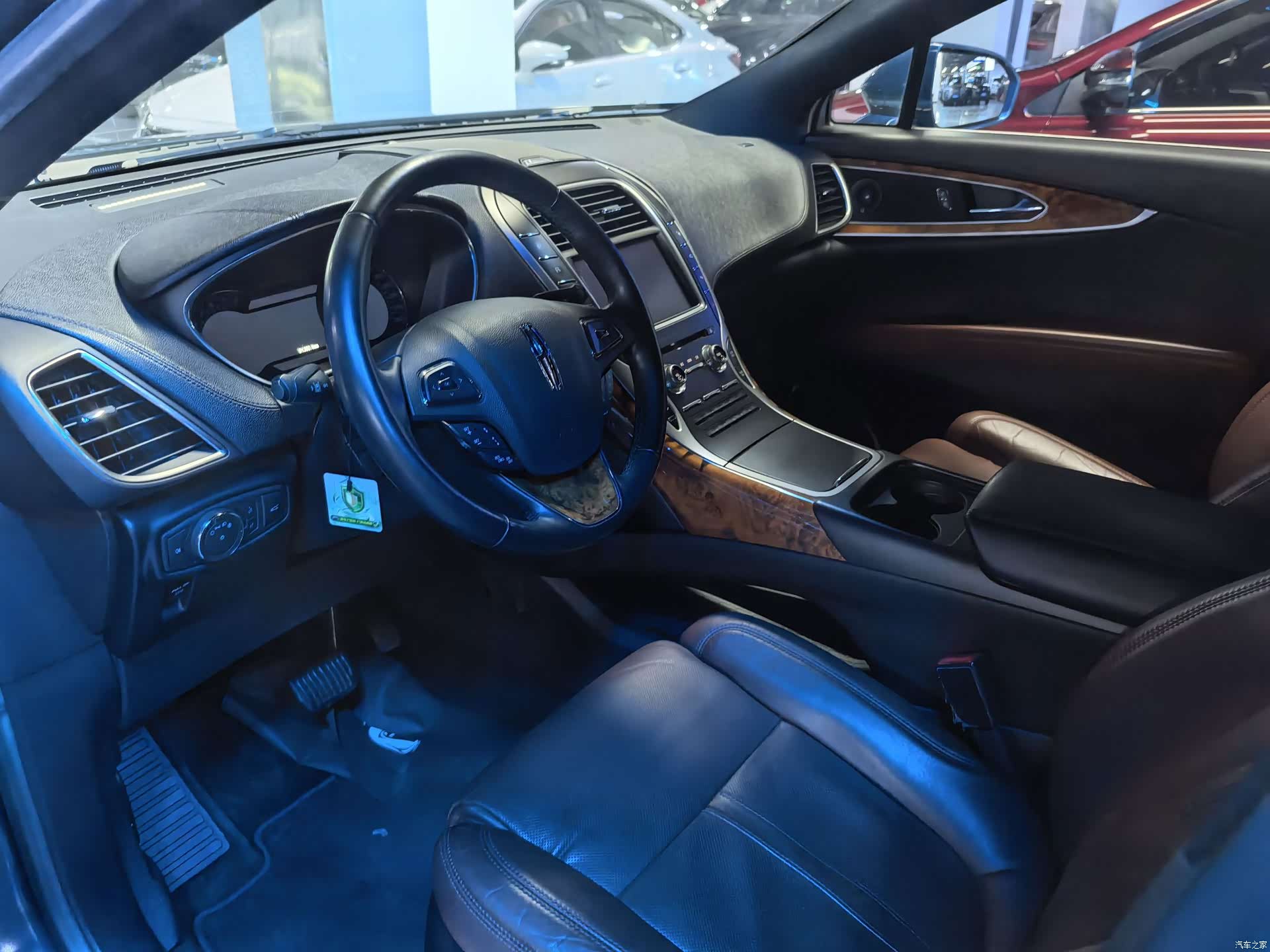 Lincoln MKX, 2018 4
