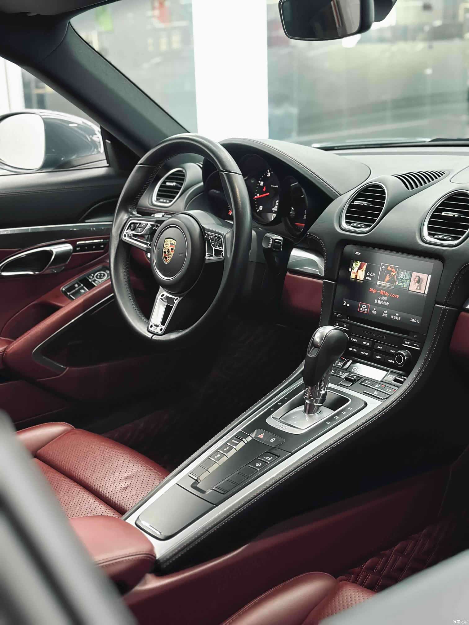 Porsche Cayman, 2017 7