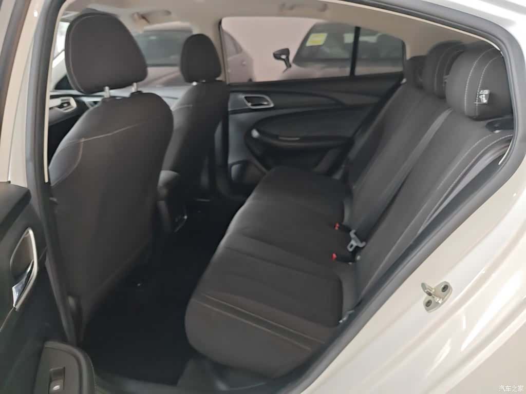 Roewe i5, 2020 17