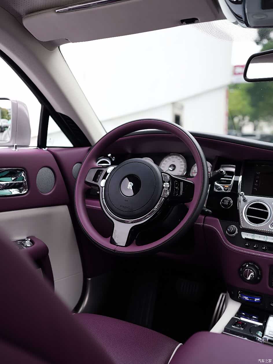 Rolls-Royce Wraith, 2022 12