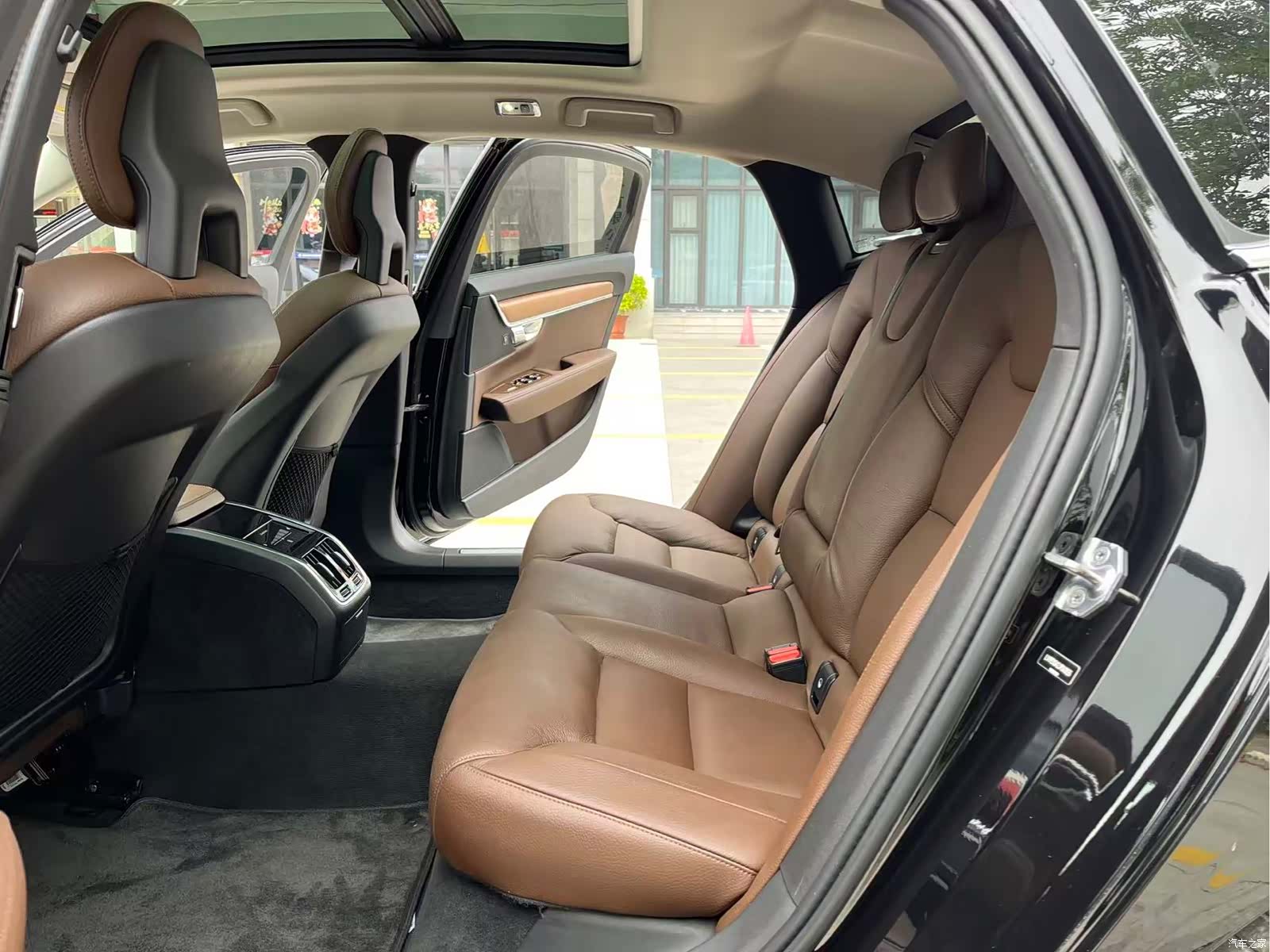 Volvo S90, 2018 17