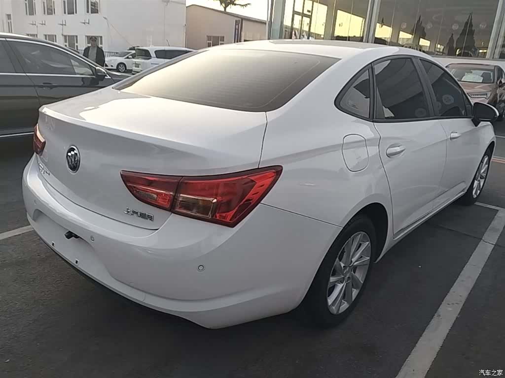 Buick Verano, 2018 7
