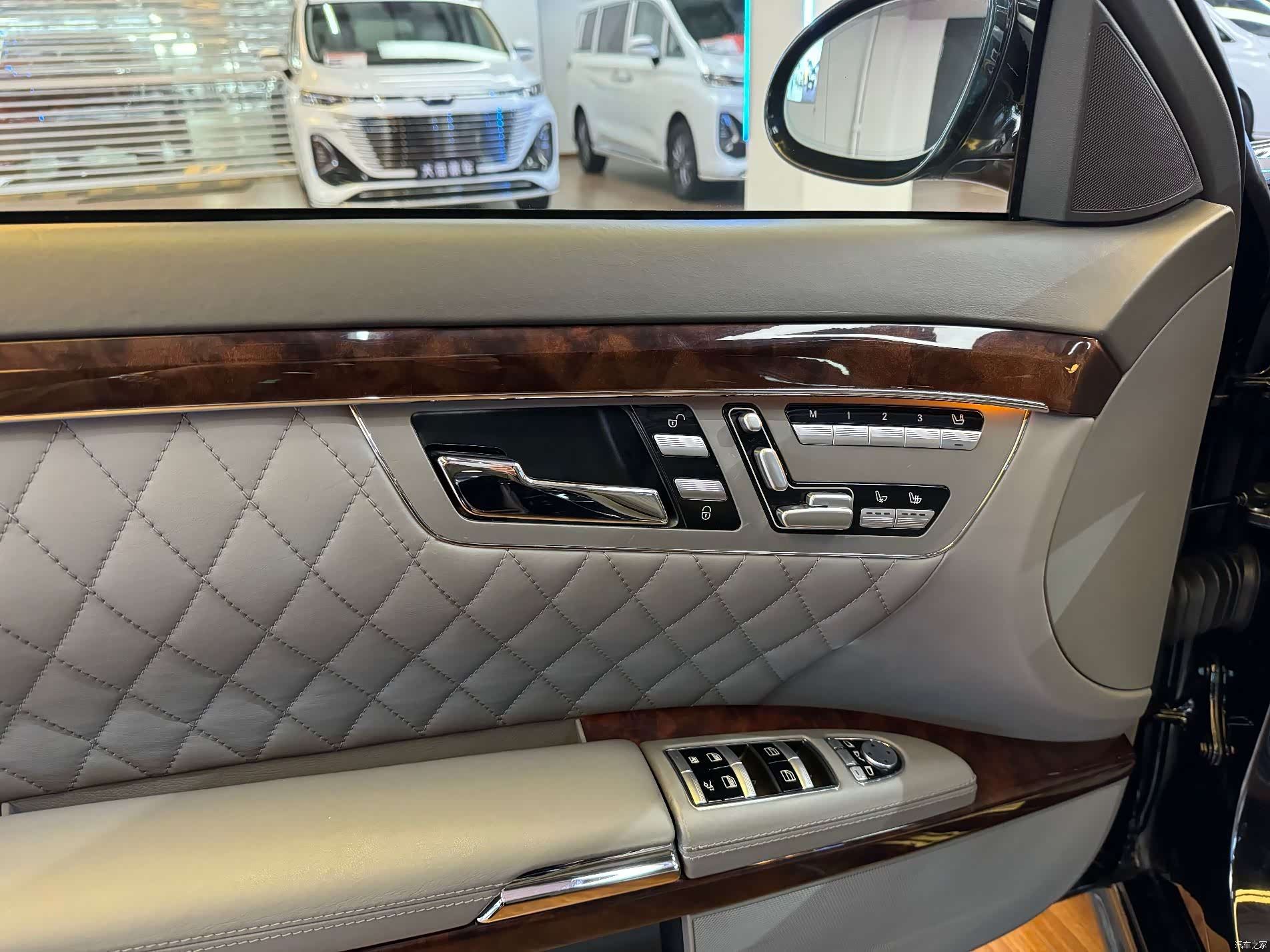 Mercedes-Benz S-Class, 2009 12