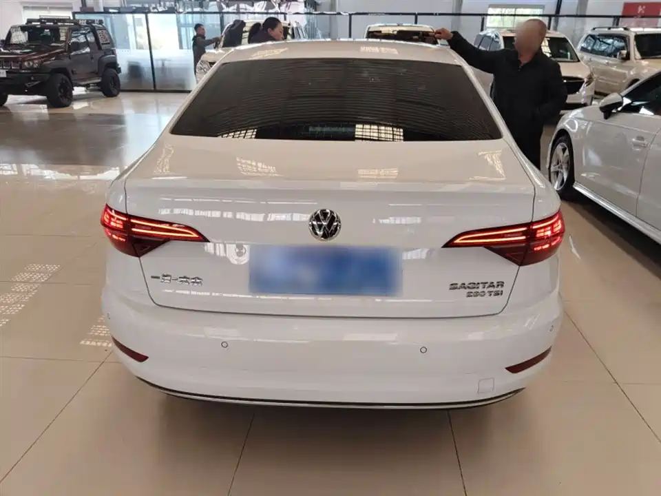 Volkswagen Sagitar