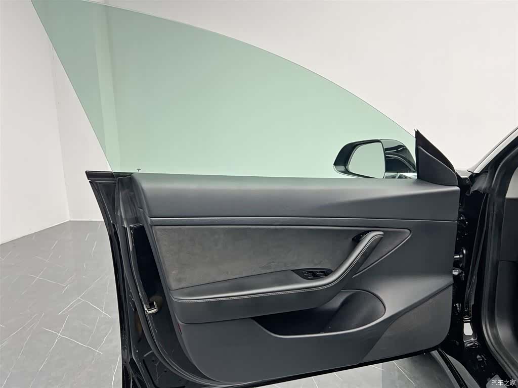 Tesla Model 3, 2020 14