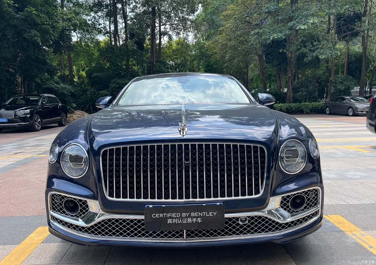 Bentley Flying Spur, 2024 8