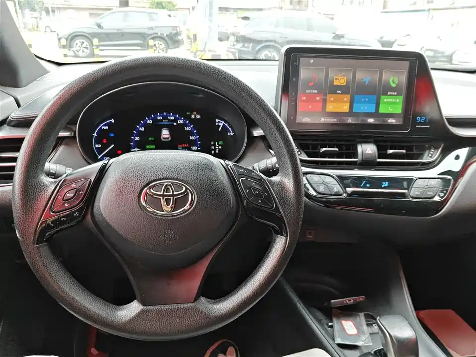 Toyota C-HR EV