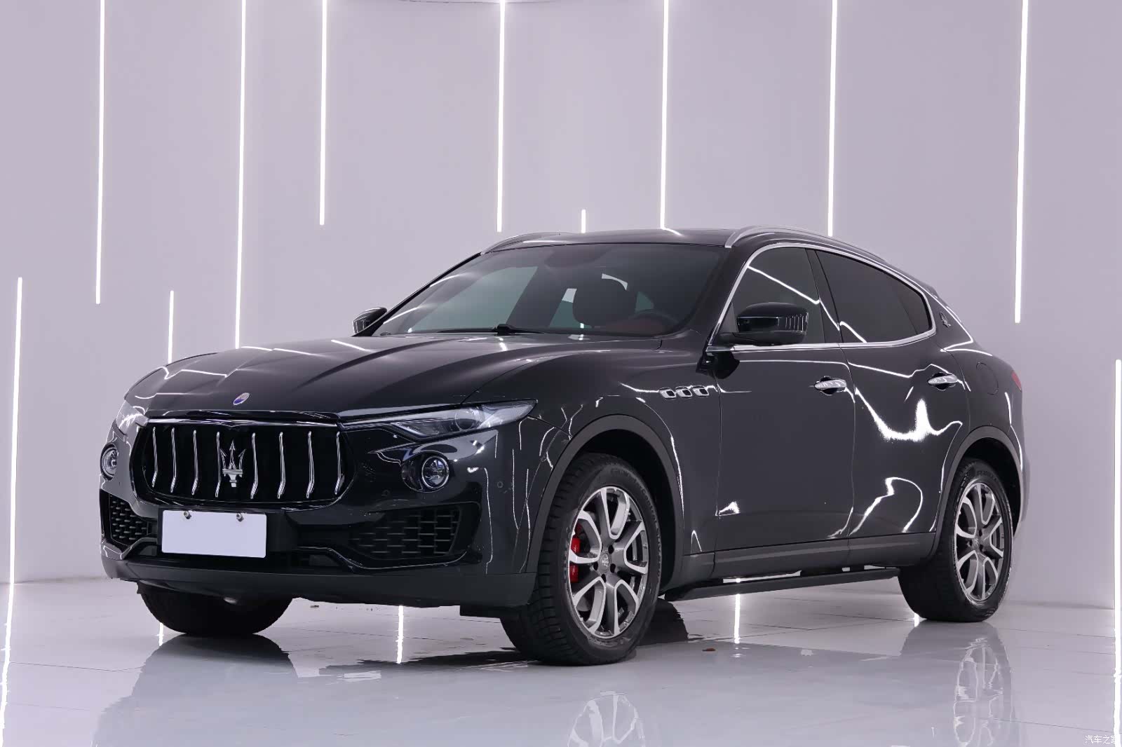 Maserati Levante, 2017 1